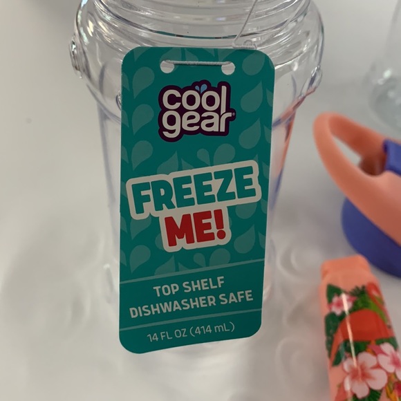 Girl Cool Gear Freeze Me Water Bottles set of 4 NWT - Picture 4 of 5
